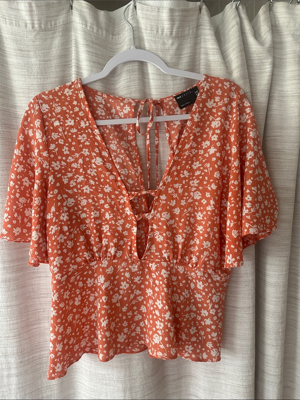 Tie-Back Floral Peplum Top - peach